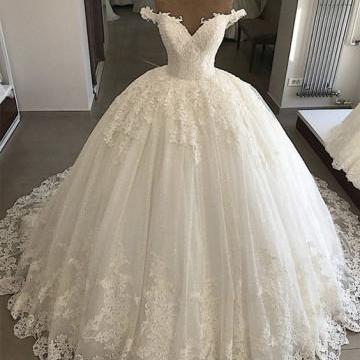 Sexy Off Shoulder Appliques Ball Gown Wedding..