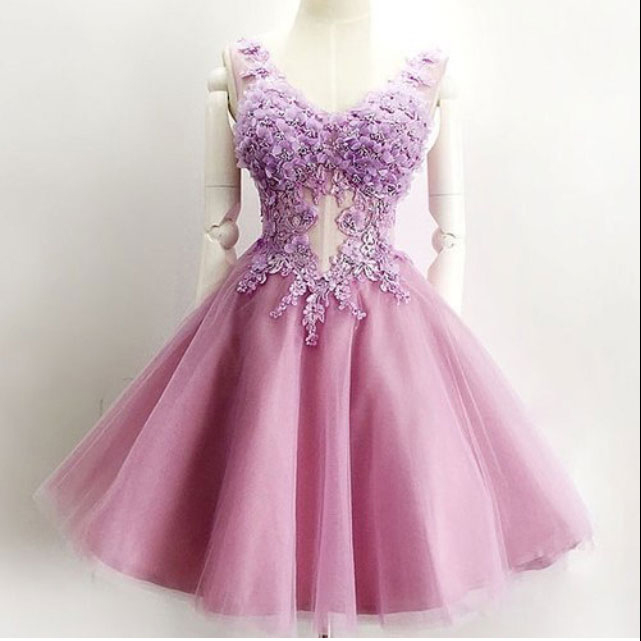 Lilac Homecoming Dresses,tulle Homecoming Dress With Appliques, V-neck Homecoming Dresses,short 2020 Hoco Dresses,short Homecoming Dress,mini